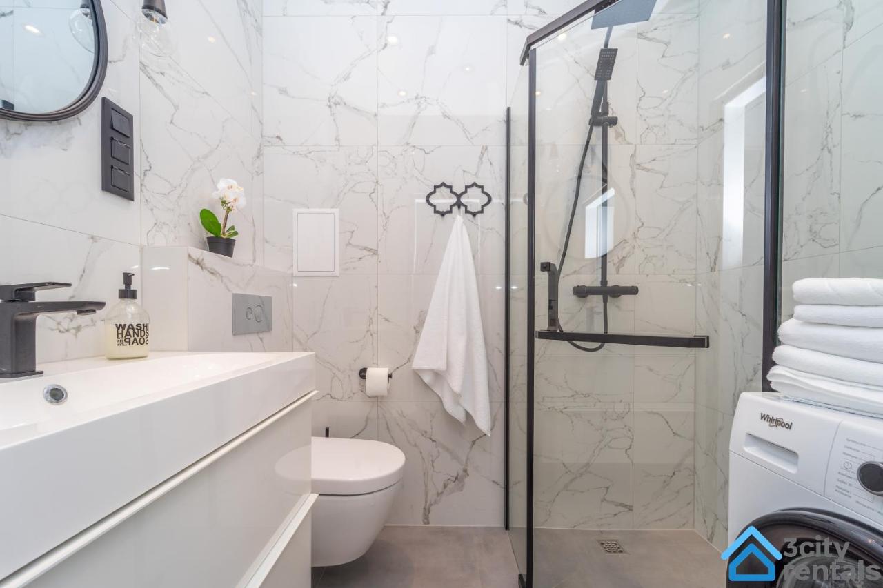 Nowoczesny Apartament 3City W Gdyni Z Parkingiem By Noclegi Renters Gdynia Eksteriør bilde